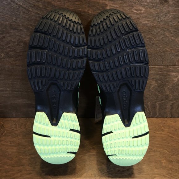 NEW Adidas 90's Valasion Running Shoes Men's 10.5 - Picture 10 of 15